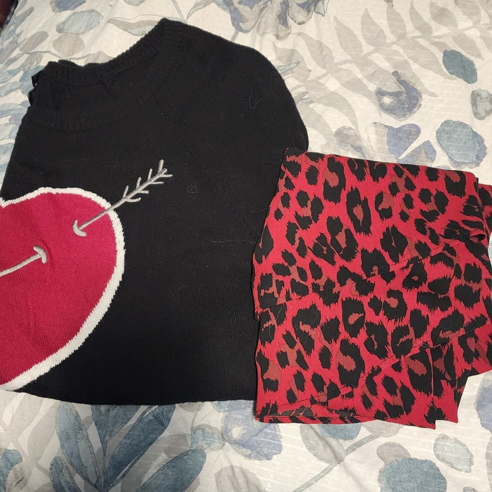 Bundle sweater and cami Torrid size 2